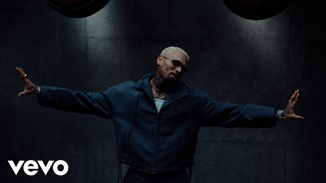 Chris Brown Ft. Davido & Lojay – Sensational (Video)